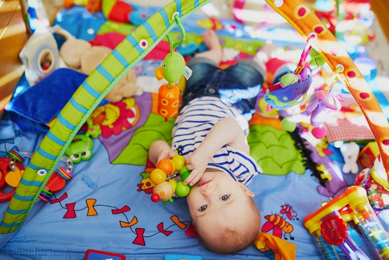 tapis d'éveil bébé