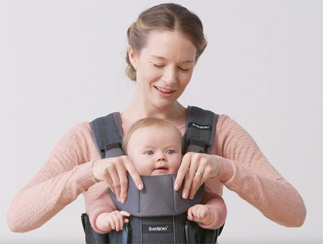 porte-bébé babybjorn en avant
