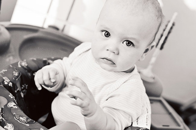 bébé trotteur danger