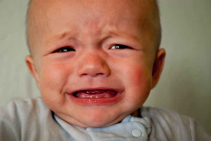 pleure de décharge bébé