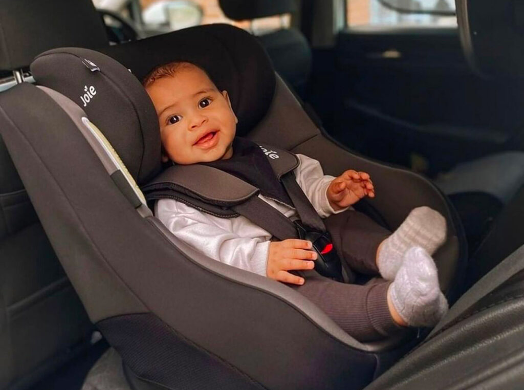 Sécurité des enfants en voiture : les erreurs à éviter
